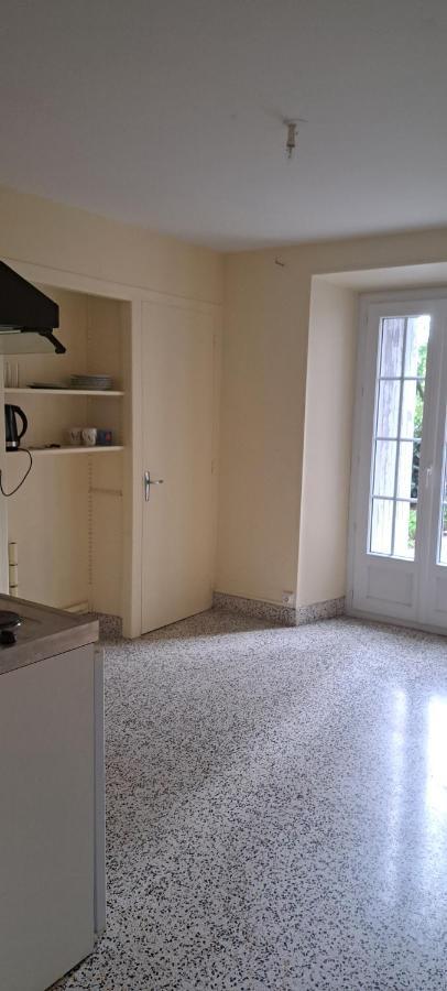 Super Appartement La Souterraine Buitenkant foto