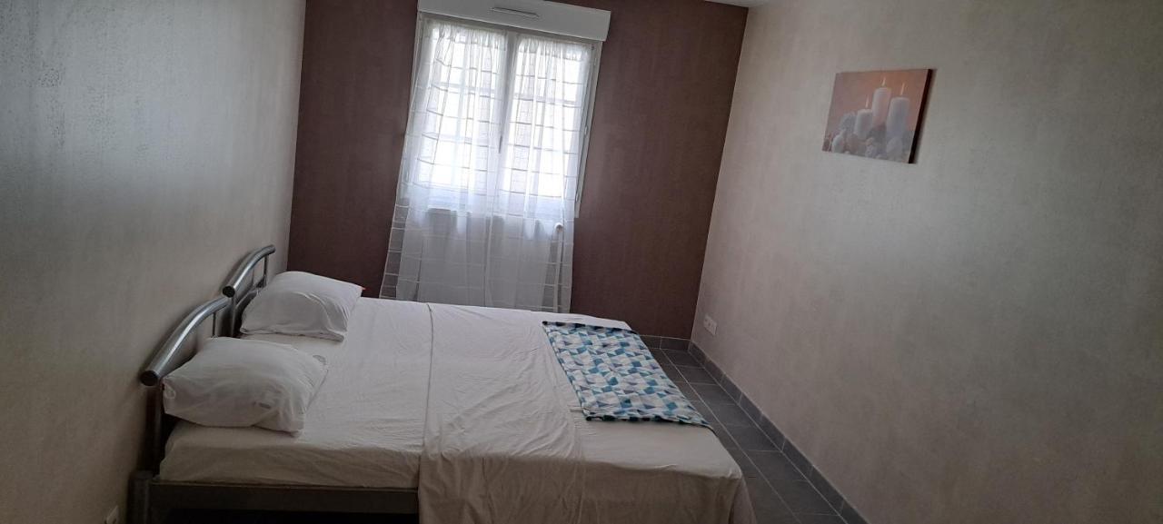 Super Appartement La Souterraine Buitenkant foto